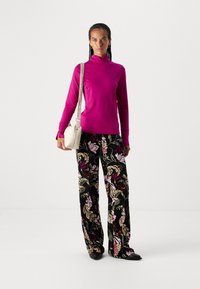 Marc Cain Long sleeved top - alpine rose
