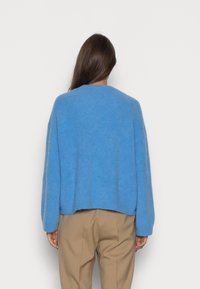 ARKET Stickad tröja - blue