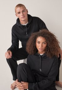 Next Hoodie - black