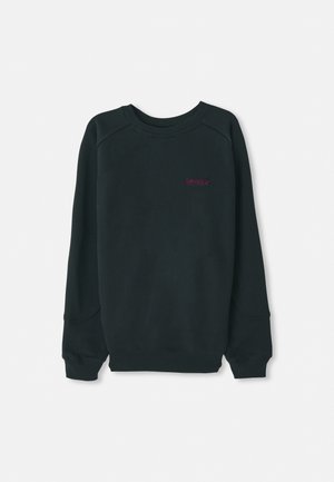 Čierna mikina vyrobená z bavlnenej zmesi, s rebrovaným okrúhlym výstrihom, dlhými rukávmi a malým ružovým logom Timberland na hrudi.