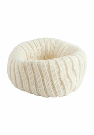 Cesto rotondo bianco lavorato a maglia con una superficie a coste, materiale morbido e una leggera curvatura, progettato per scopi decorativi o di stoccaggio.