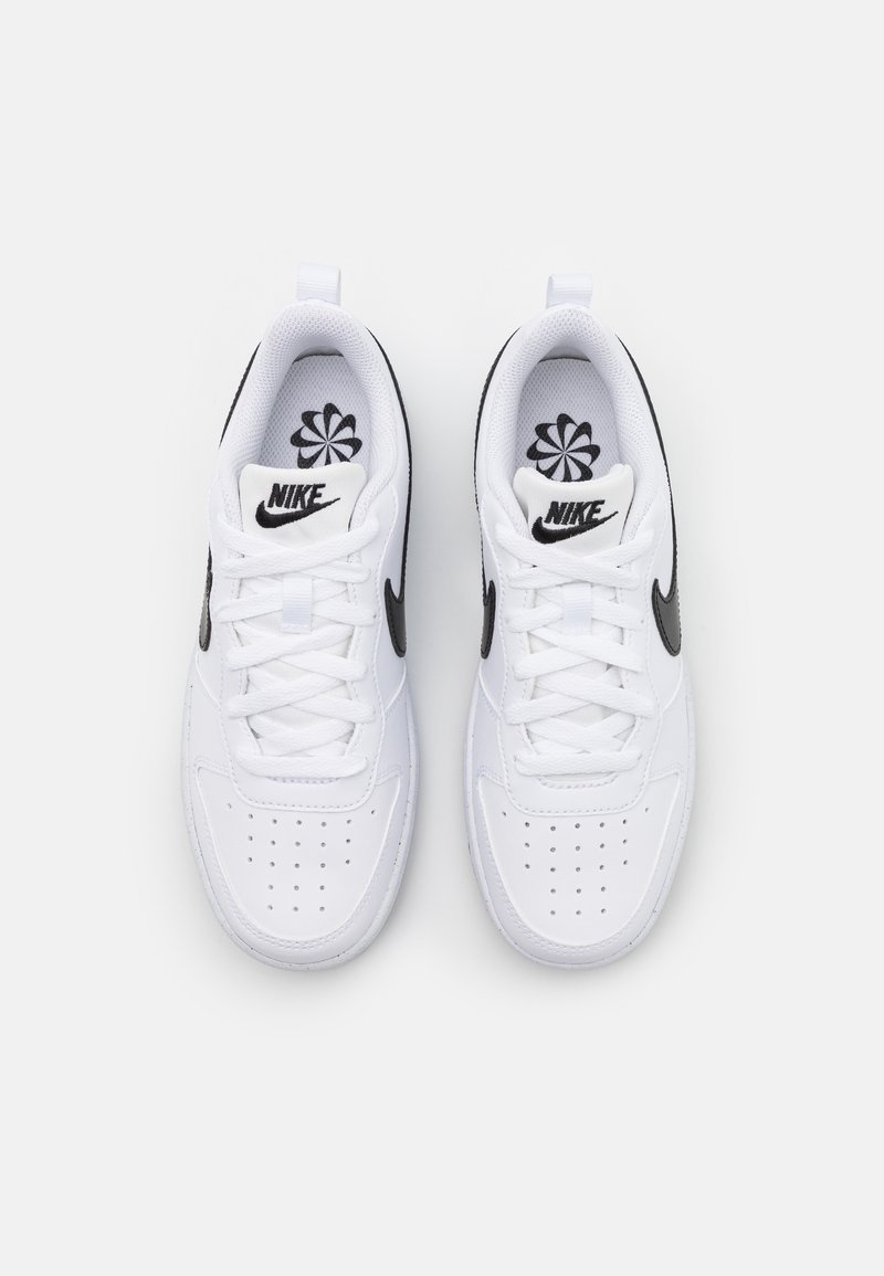 Nike Sportswear COURT BOROUGH LOW UNISEX Sneakers basse white