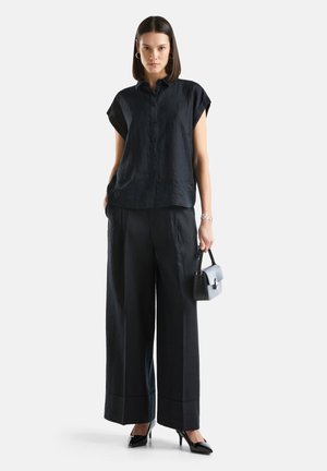 United Colors of Benetton PALAZZO  - Pantalones - black