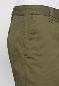 Only & Sons ONSCAM  - Pantaloni scurți - olive night