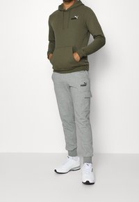 Puma Jogginghose - grey
