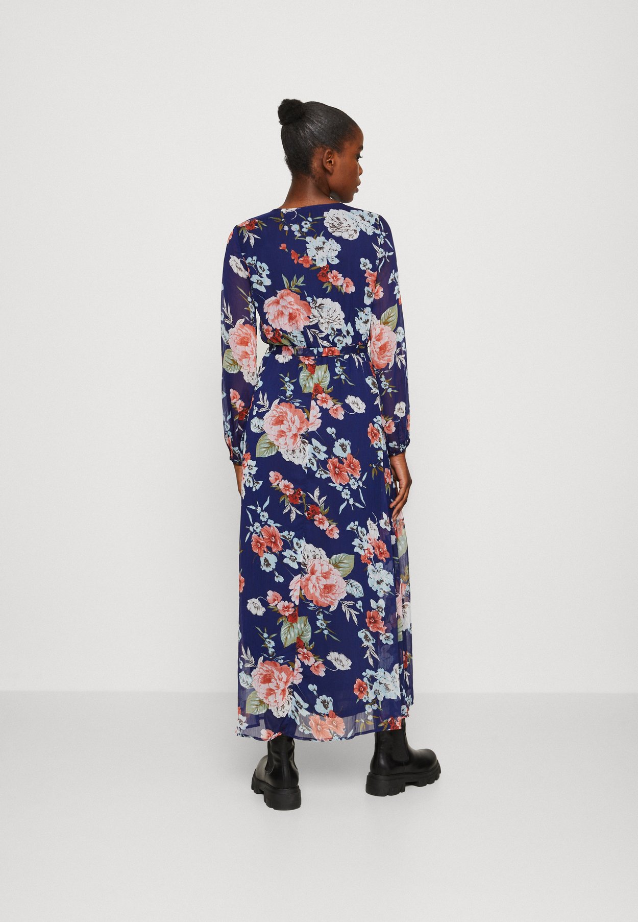 ONLSAGA V NECK BUTTON DRESS