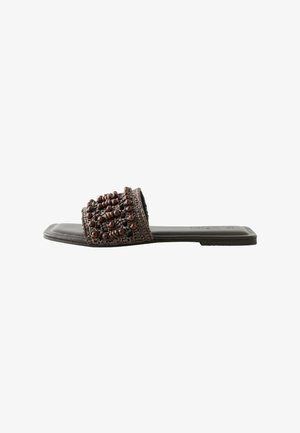 Next, REGULAR FIT - FOREVER COMFORT® BEADED OPEN TOE MULE SANDALS - Pantolette flach - chocolate brown
