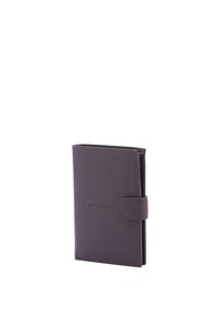 Portafoglio in pelle viola con una texture liscia, dotato di chiusura a pattina e logo impresso. Forma compatta e rettangolare con dettagli di cucitura discreti.