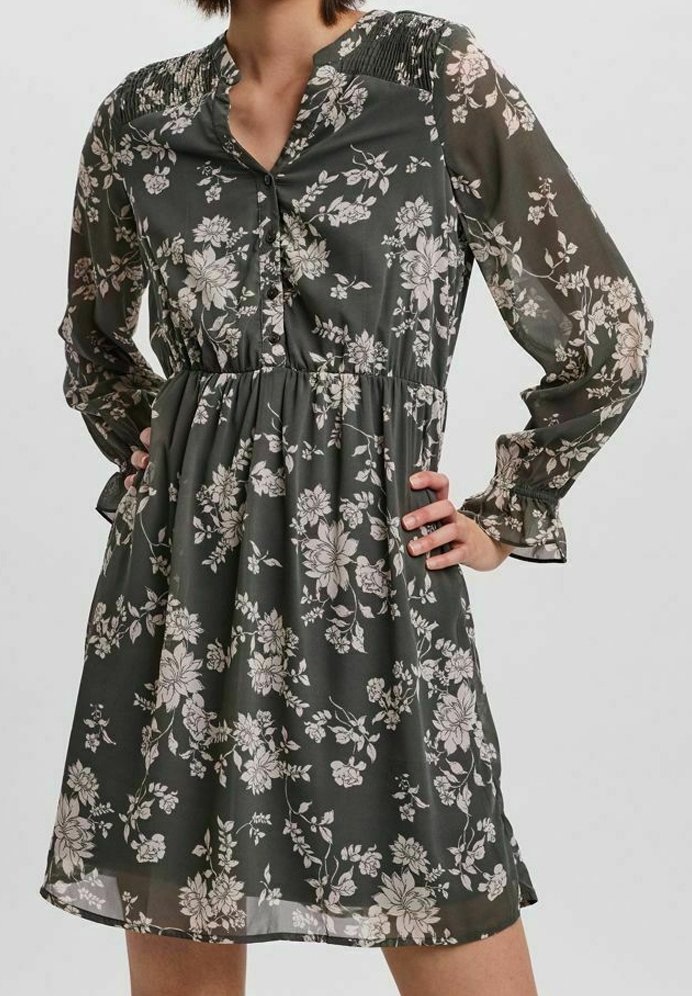 Vero Moda Vardagsklänning - mottled green