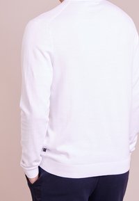 Michael Kors Stickad tröja - white