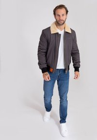 Bombers VERSMOLD - Kurtka Bomber