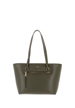 Olivegrüne Ledertasche mit doppelten Schulterriemen, vorderer Reißverschlusstasche und kleinem goldfarbenem DKNY-Logo über der Tasche.