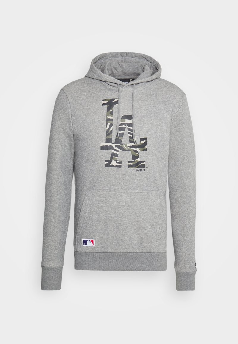 Šedá mikina s kapucí a přední klokaní kapsou, s maskáčovým logem "LA". Vyrobena z měkké látky s žebrovanými manžetami a lemem. Logo MLB na spodní části.