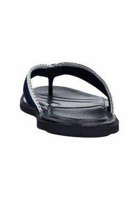 Marine flip-flops met een gemarmerd voetbed, zwarte zool en witte gestikte banden. Minimalistisch ontwerp en lichte constructie.