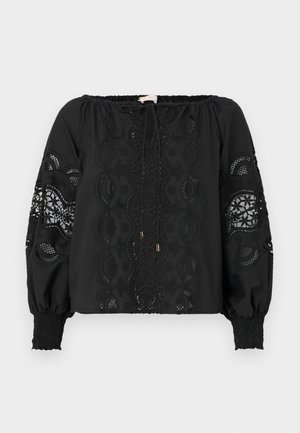 Blusa nera off-the-shoulder con dettagli in pizzo, polsini smock e coulisse. Caratterizzata da intricati motivi ricamati sulle maniche.