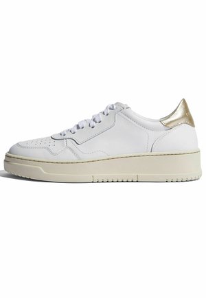 ALEXIA - Sneakers laag - white/gold calf