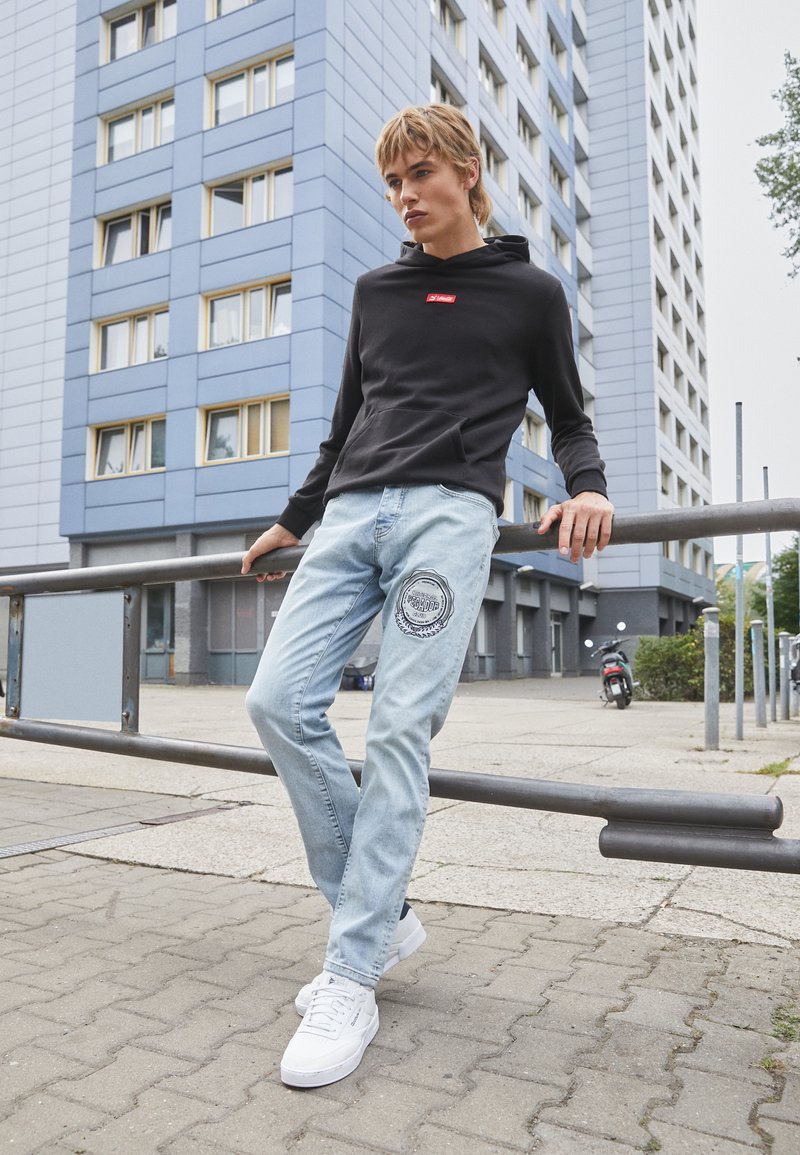 Puma PUMA COCA COLA HOODIE - Sweatshirt - puma black/noir - ZALANDO.FR