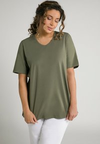 Ulla Popken V-AUSSCHNITT HALBARM - T-shirt basic - khaki