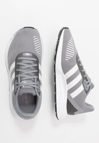 adidas Originals Tenisky - light grey