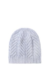 Căciulă tricotată de culoare albastră deschisă, cu un model în zigzag texturat, manșetă ribbed și fir moale și gros pentru căldură.