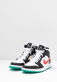 Jordan AIR JORDAN 1 MID - Sapatilhas de cano alto - black/university red/white/lucid green/university gold