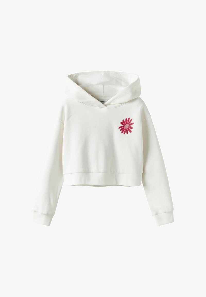 Witte cropped hoodie met een zachte textuur, voorzien van een roze bloemenborduursel op de linkerborst en een grote capuchon voor bescherming.