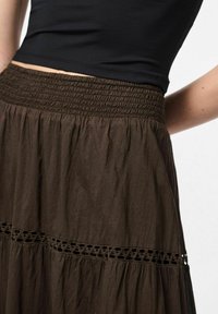 Pieces PCASTRID - Maxirok - delicioso