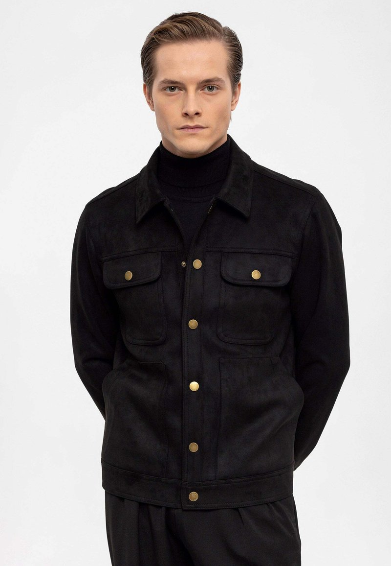 Veste AOKI Black No Season 2023 en précommande