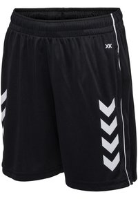 Pantalones cortos deportivos negros con cintura elástica, que cuentan con acentos en forma de chevrón blancos en los lados y un bolsillo con cremallera para almacenamiento.