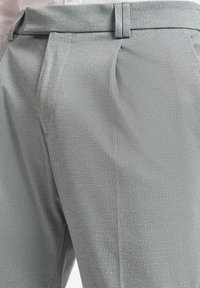Thumbnail Image 3