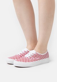 Vans Sneakers - red