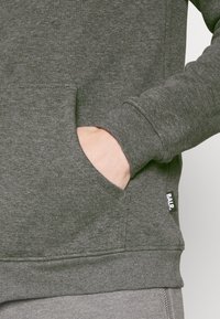 BALR. Q-SERIES STRAIGHT ZIPPED HOODIE - Tröja med dragkedja - grey