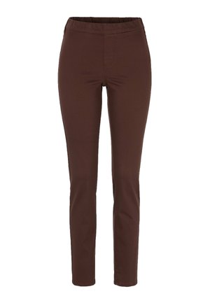 Brune slim-fit bukser med elastisk linning og uden synlige lommer, vist forfra på en hvid baggrund.