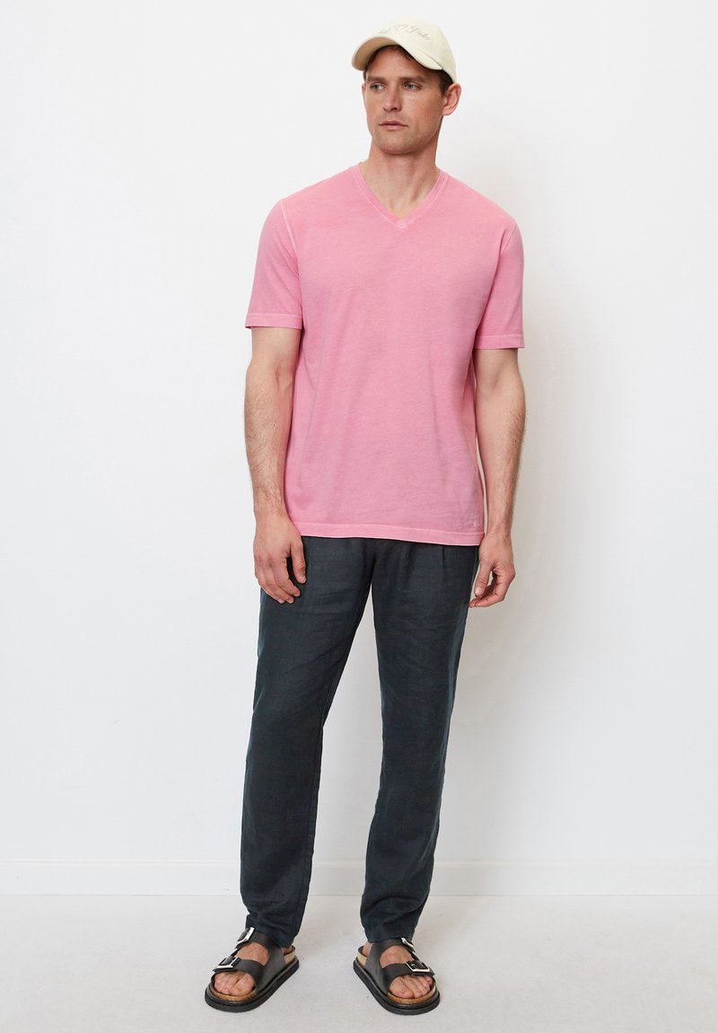 Marc O'Polo VNECK REGULAR AUS REINER BIO Tshirt basic easter