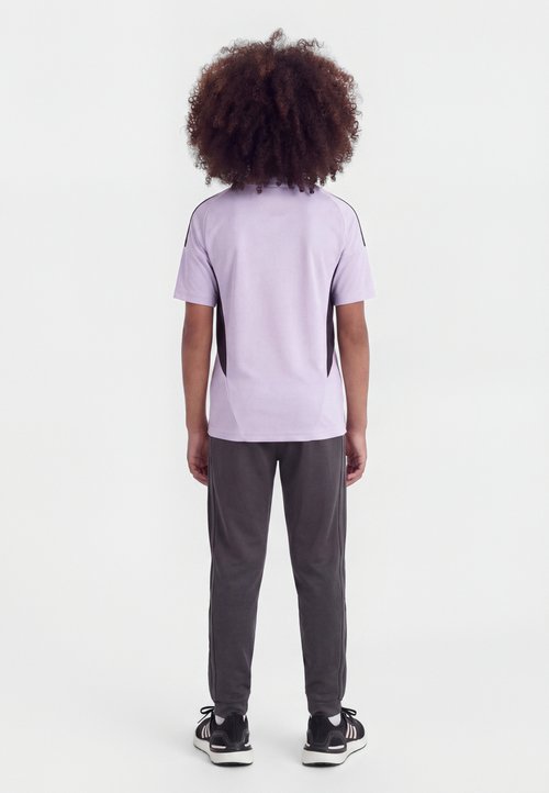 adidas MANCHESTER UNITED COMPETITION TRAINING KIDS UNISEX - Camiseta de fútbol - purple tint/aurora black — photo 2