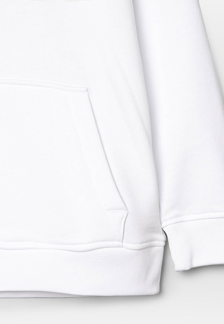 Witte hoodie met een voorzak, ribgebreide boorden en zoom, gemaakt van zacht materiaal met een gladde textuur. Geen zichtbare patronen of graphics.