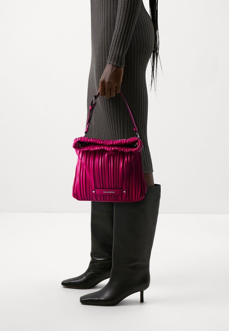 KARL LAGERFELD K/KUSHION FOLDED TOTE - Borsa a mano - persian red