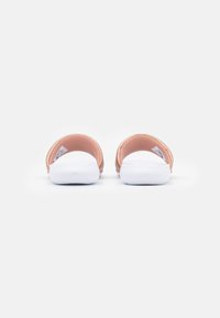 Nike Sportswear VICTORI ONE SLIDE - Mules - metallic red bronze/white