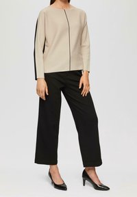 s.Oliver BLACK LABEL Stickad tröja - beige