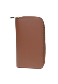 Portafoglio marrone con zip realizzato in materiale sintetico testurizzato. Presenta una forma rettangolare semplice con una zip in oro.