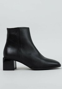 Sandra Fontán BARPA - Botines bajos - black