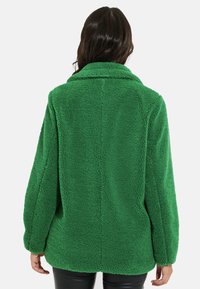 Threadbare KERMIE BOUCLE DOUBLE BREASTED - Short coat - green