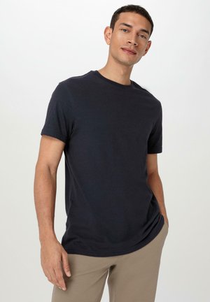hessnatur REGULAR  - Basic T-shirt - marine