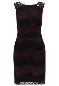 Spetsklänning med en svart och mörk vinröd färgskala, utan ärmar, figurnära silhuett och intrikata blommönster.