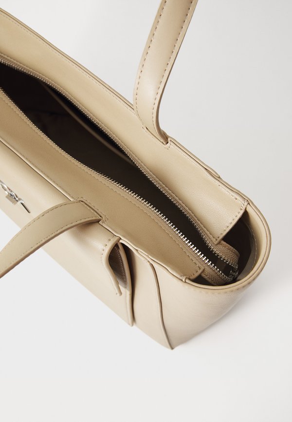 MEDIUM POCKET - Tote bag - crockery4