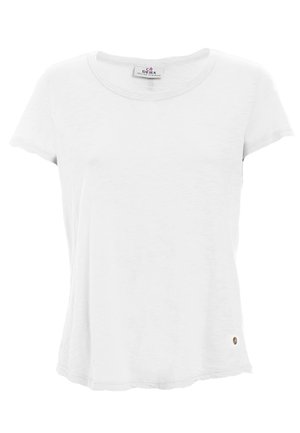 Bílé tričko s krátkým rukávem z lehké látky, s kulatým výstřihem a malým logem u lemu.