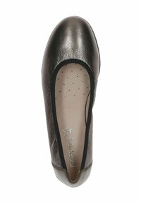 Plat schoenen van metallic grijs leer met een ronde neus en zwarte rand. Textuur bovenkant, gevoerde binnenzool met stippenpatroon, merklogo zichtbaar.