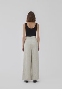 Modström HALEYMD PANTS - Püksid - summer sand melange