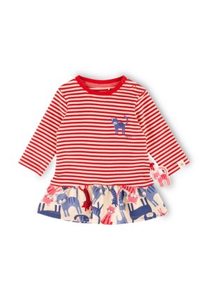 Robe bébé à manches longues rayée rouge et blanche avec des motifs de chats bleus et roses sur le volant inférieur et un petit chat bleu sur la poitrine.