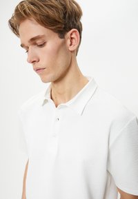 Koton TEXTURED  - Poloshirt - white